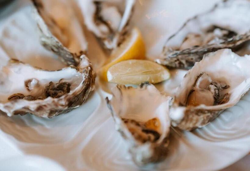 هتل The Westin Warsaw