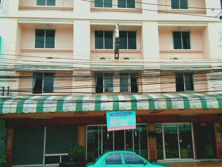 فندق Thepparat Lodge Krabi