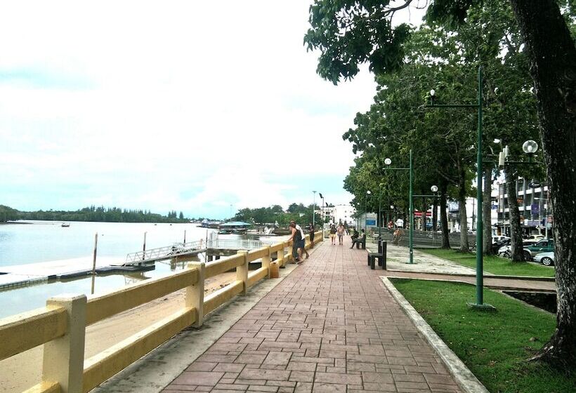 فندق Thepparat Lodge Krabi