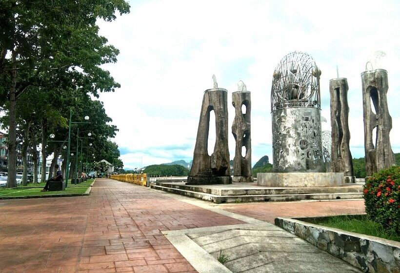 فندق Thepparat Lodge Krabi