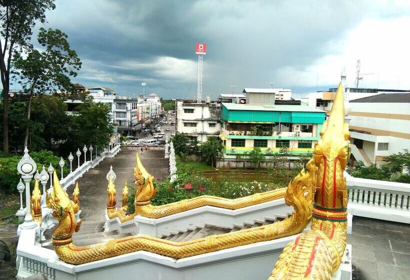 فندق Thepparat Lodge Krabi