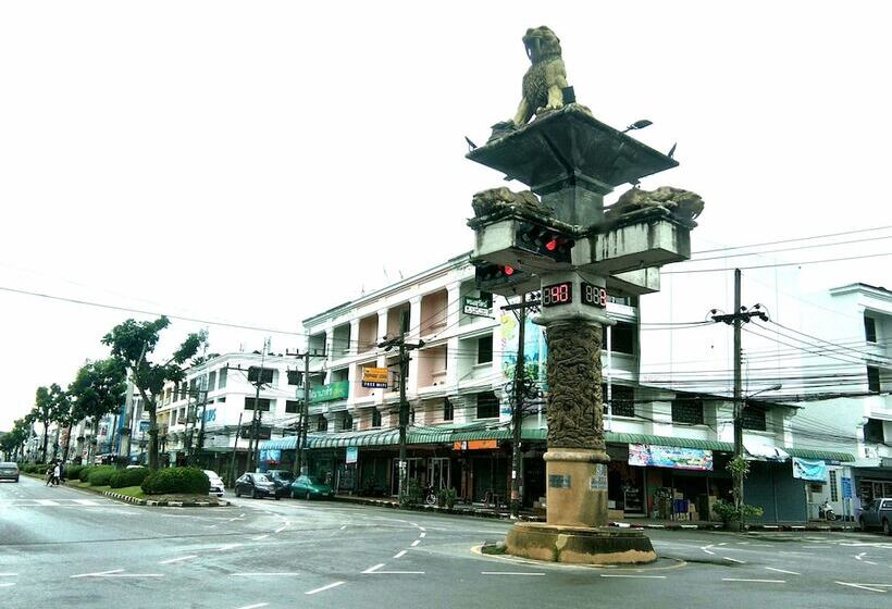 فندق Thepparat Lodge Krabi