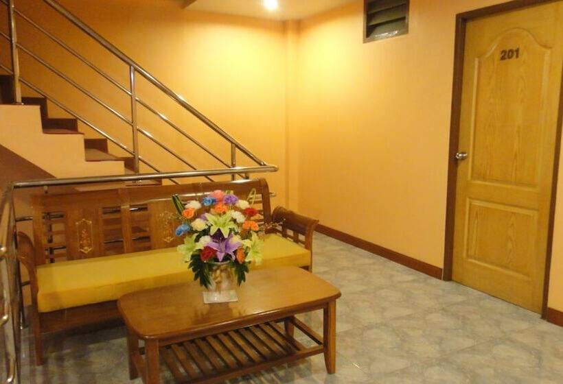 فندق Thepparat Lodge Krabi
