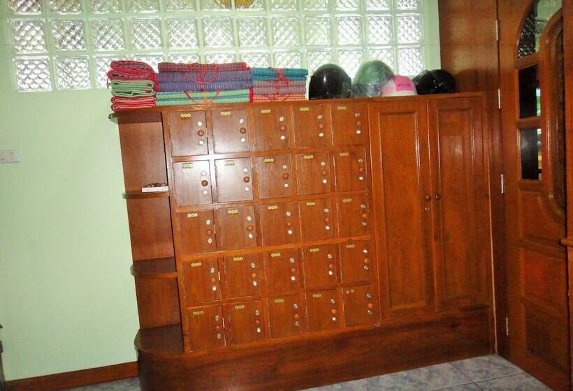 فندق Thepparat Lodge Krabi