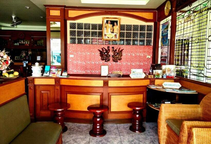 فندق Thepparat Lodge Krabi