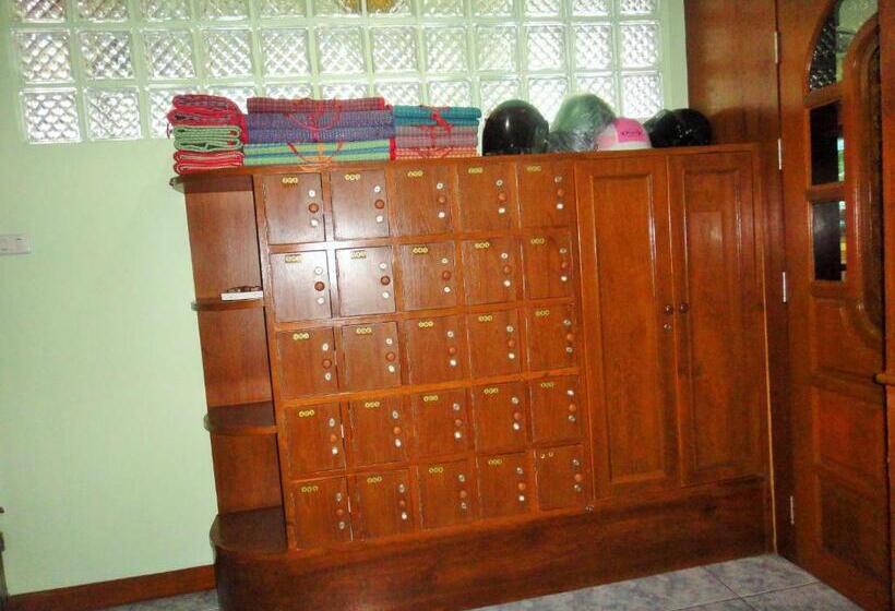 فندق Thepparat Lodge Krabi