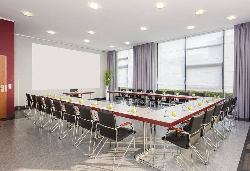 هتل Wolfsburg Centrum, Affiliated By Melia