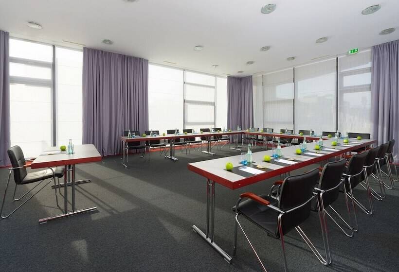 هتل Wolfsburg Centrum, Affiliated By Melia