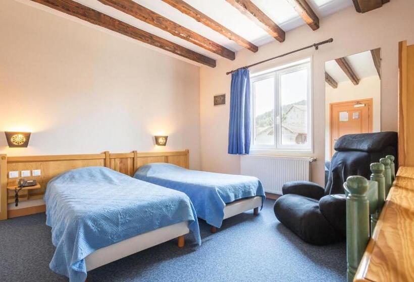 Logis Hotel Restaurant Auberge Les Rives De L Arzon