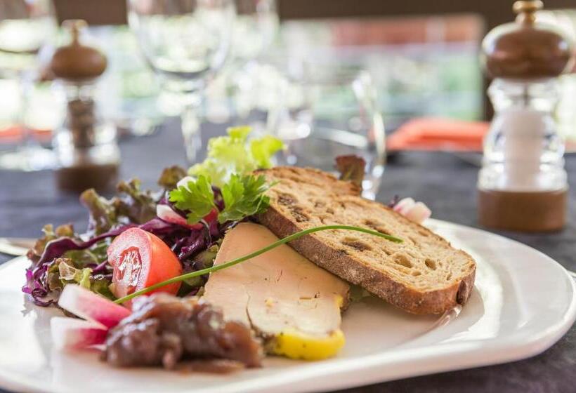 Logis Hotel Restaurant Auberge Les Rives De L Arzon