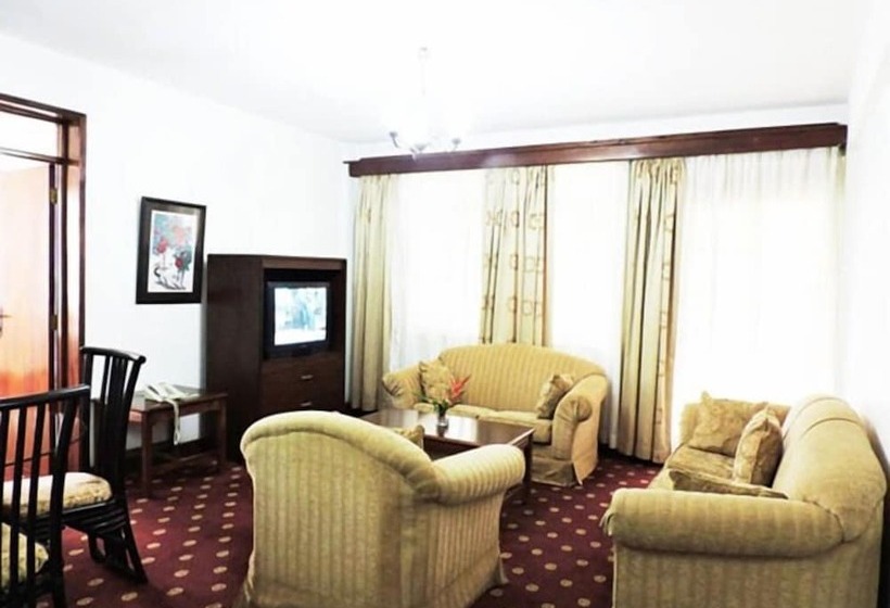 Mosa Court Suites