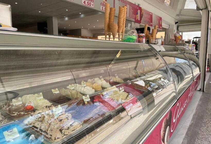 مُتل Myriam Vias Plage