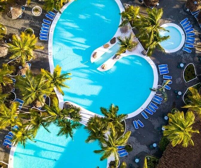 منتجع Playabachata