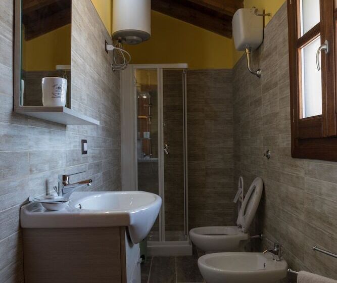 צימר Arroccas De Is Istellas