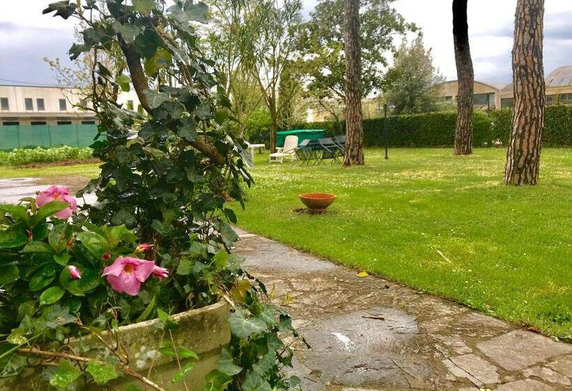 تختخواب و صبحانه Bed&breakfast Benedetta