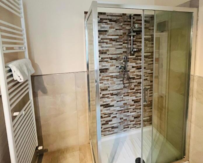 تختخواب و صبحانه Bed&breakfast Benedetta