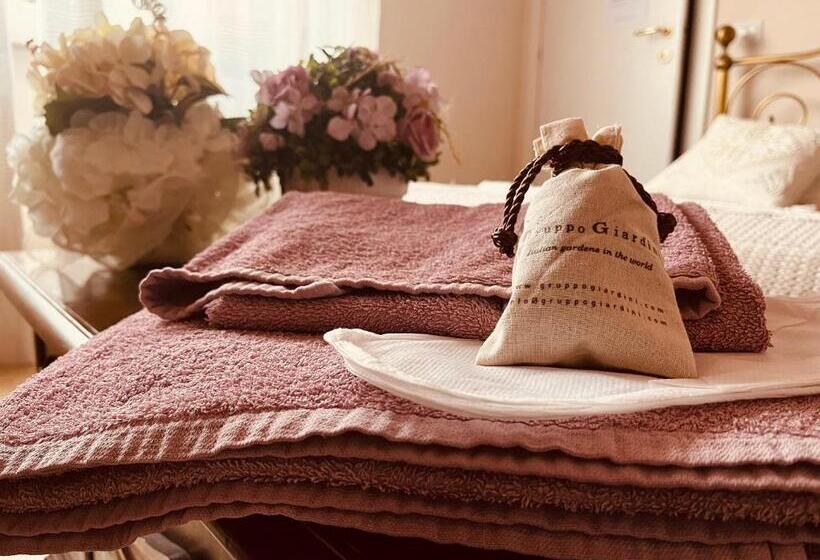 تختخواب و صبحانه Bed&breakfast Benedetta