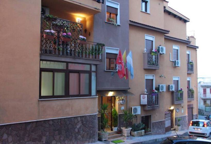 تختخواب و صبحانه La Casa Di Evita