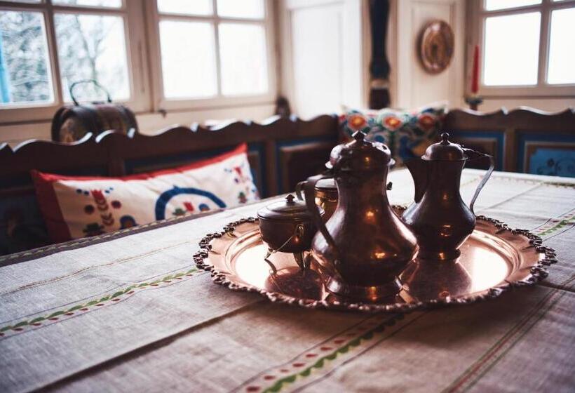 مبيت وإفطار La Crestolina