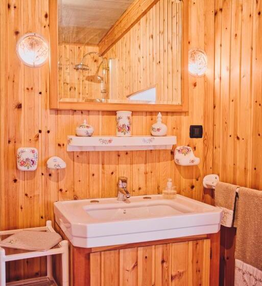 مبيت وإفطار La Crestolina