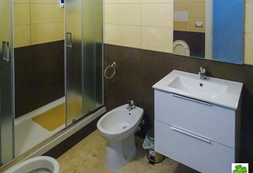 تختخواب و صبحانه Quadrifoglio Verde