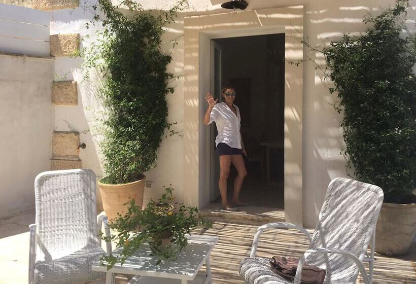 مبيت وإفطار Villa Starace Suites Et Appartements