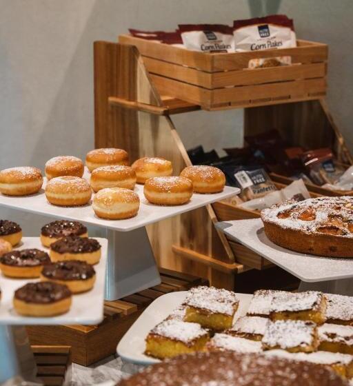 פונדק Re Versiliana