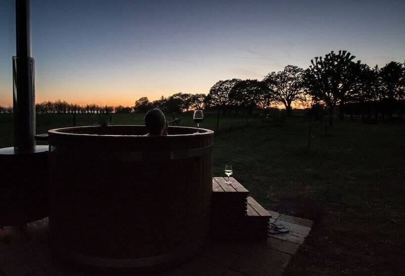 בית מלון כפרי Bio Glamping Toscana Luxury Tents