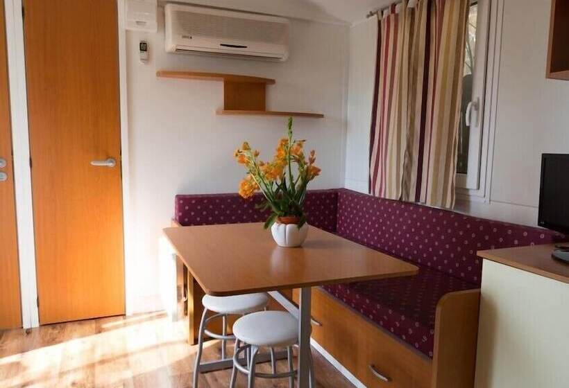 Отель Campeggio Delle Rose