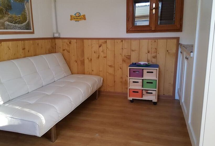 Отель Campeggio Delle Rose