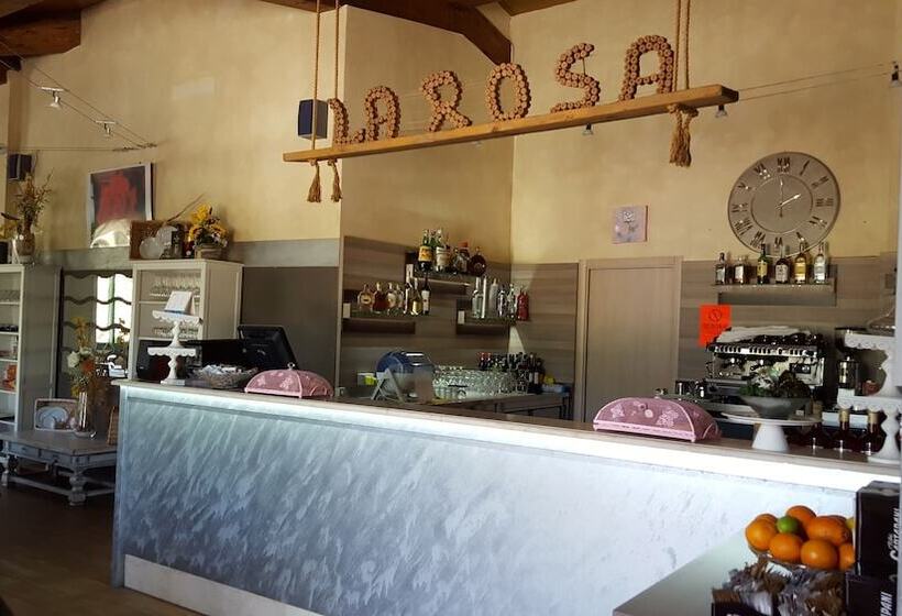 Отель Campeggio Delle Rose