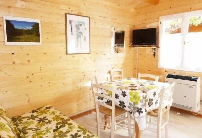 בית מלון כפרי Campeggio Parco Dei Castagni Srl