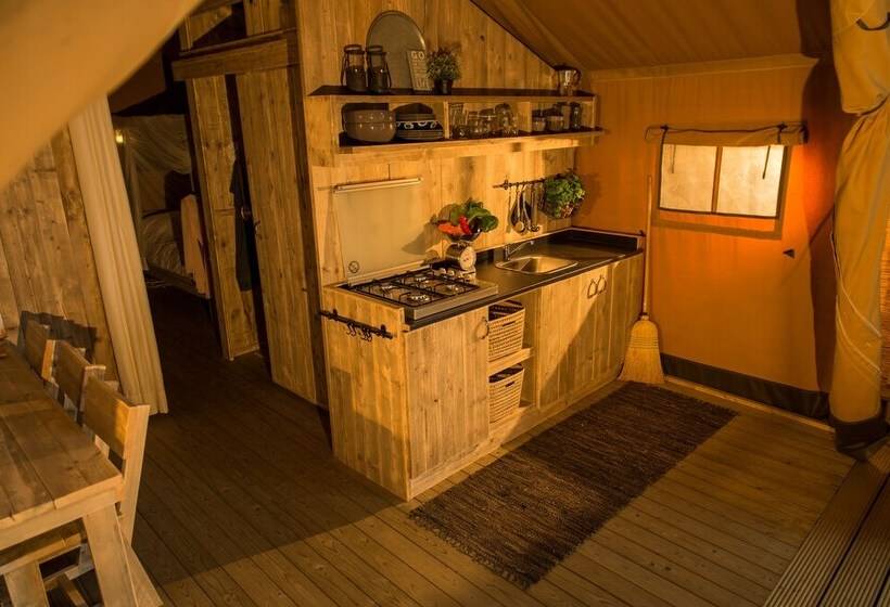 Отель Camping Campo Dei Fiori