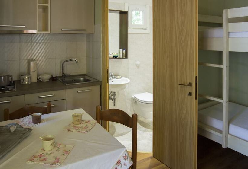 Отель Camping Campo Dei Fiori