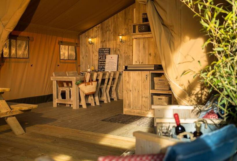 Отель Camping Campo Dei Fiori