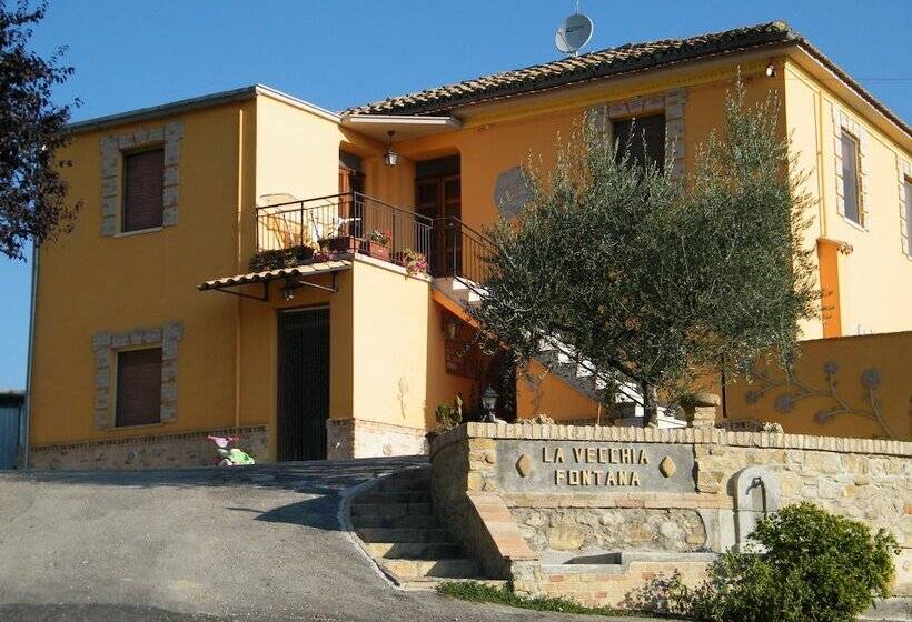 בית מלון כפרי Agriturismo La Vecchia Fontana