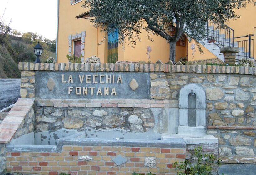فندق ريفى Agriturismo La Vecchia Fontana