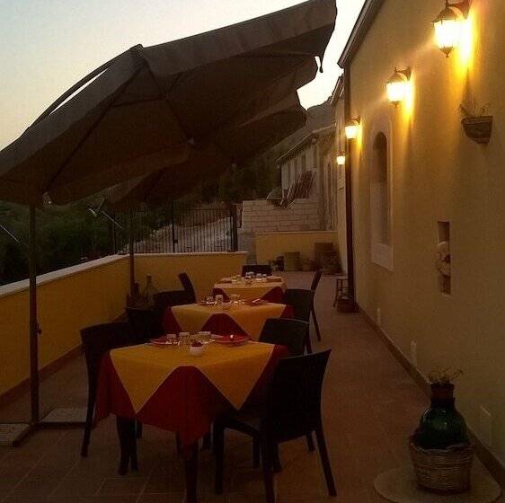 교외 호텔 Agriturismo Monte Criscione