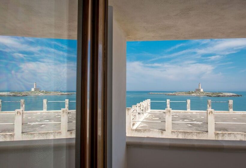 پانسیون Al Faro Guest House