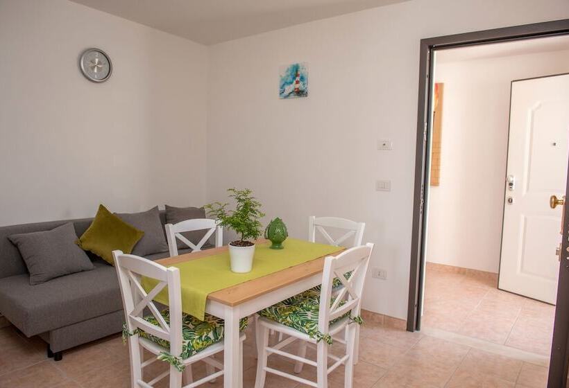 پانسیون Al Faro Guest House