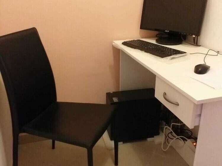 膳宿费 Albergo Arona Centro