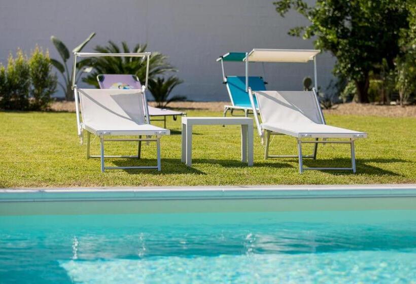 بنسيون Veda Elegant Rooms