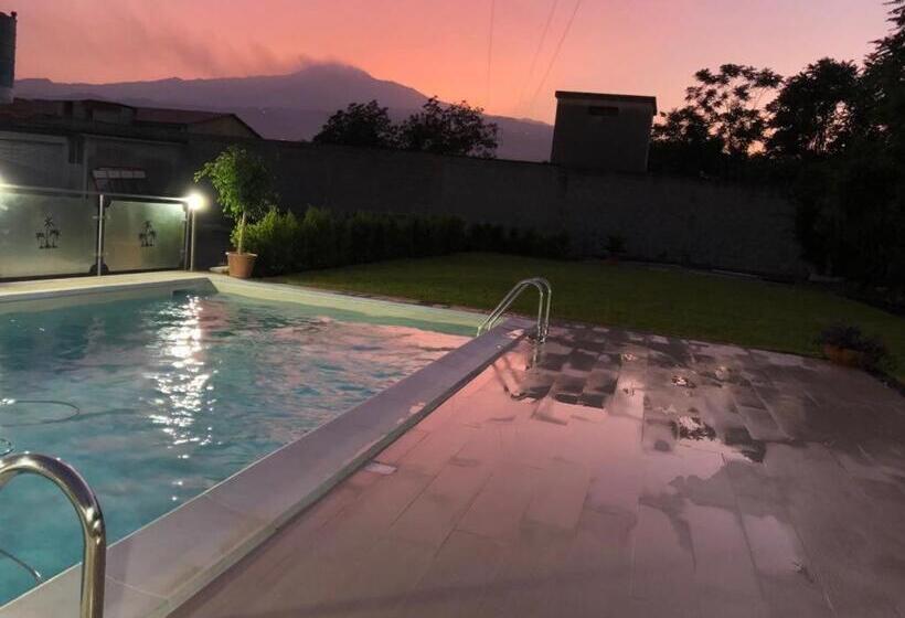 بنسيون Veda Elegant Rooms