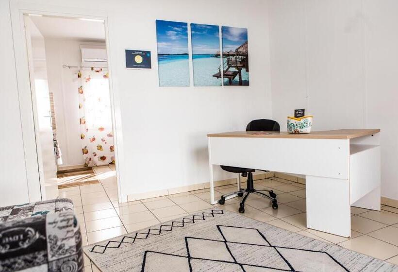 بنسيون Veda Elegant Rooms