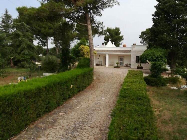 פנסיון Villa Due Trulli