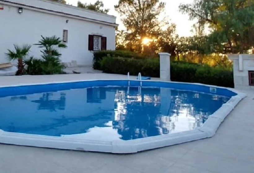 פנסיון Villa Due Trulli