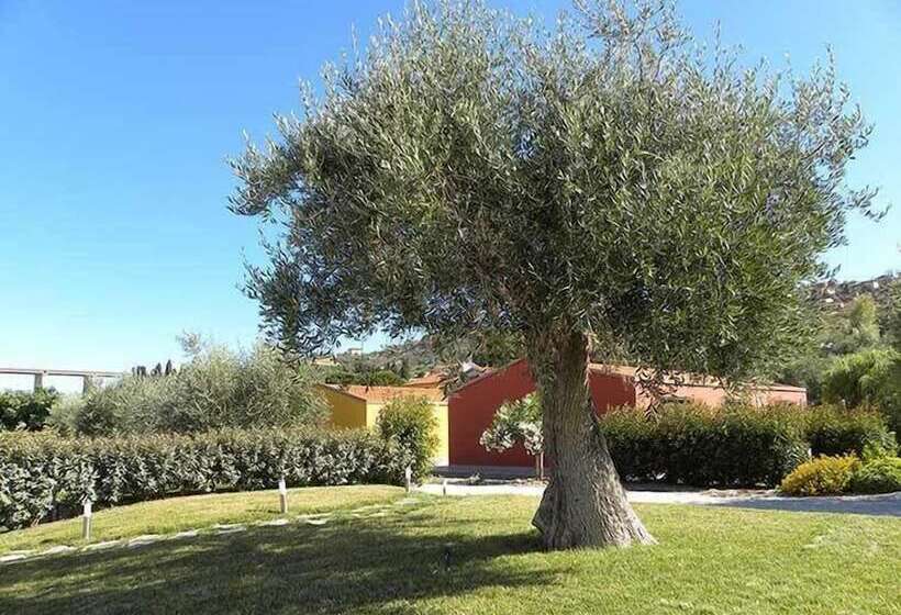 אתר נופש Rebi Village