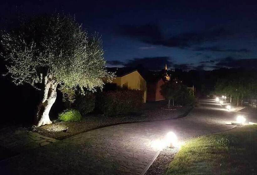 אתר נופש Rebi Village