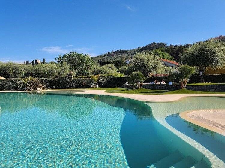 אתר נופש Rebi Village