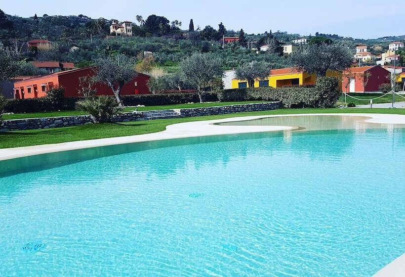 אתר נופש Rebi Village